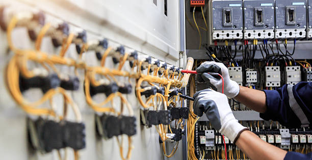 Professional Electrician technician working in Denton, TX